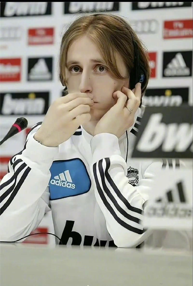 本赛季俱乐部双人组进球榜：凯恩+迪亚斯37球高居第一